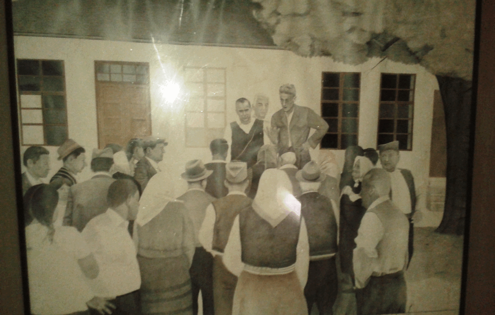 Slika „Narodni zbor u Beloj Crkvi 7. jula 1941.” rad Milana Blanuše